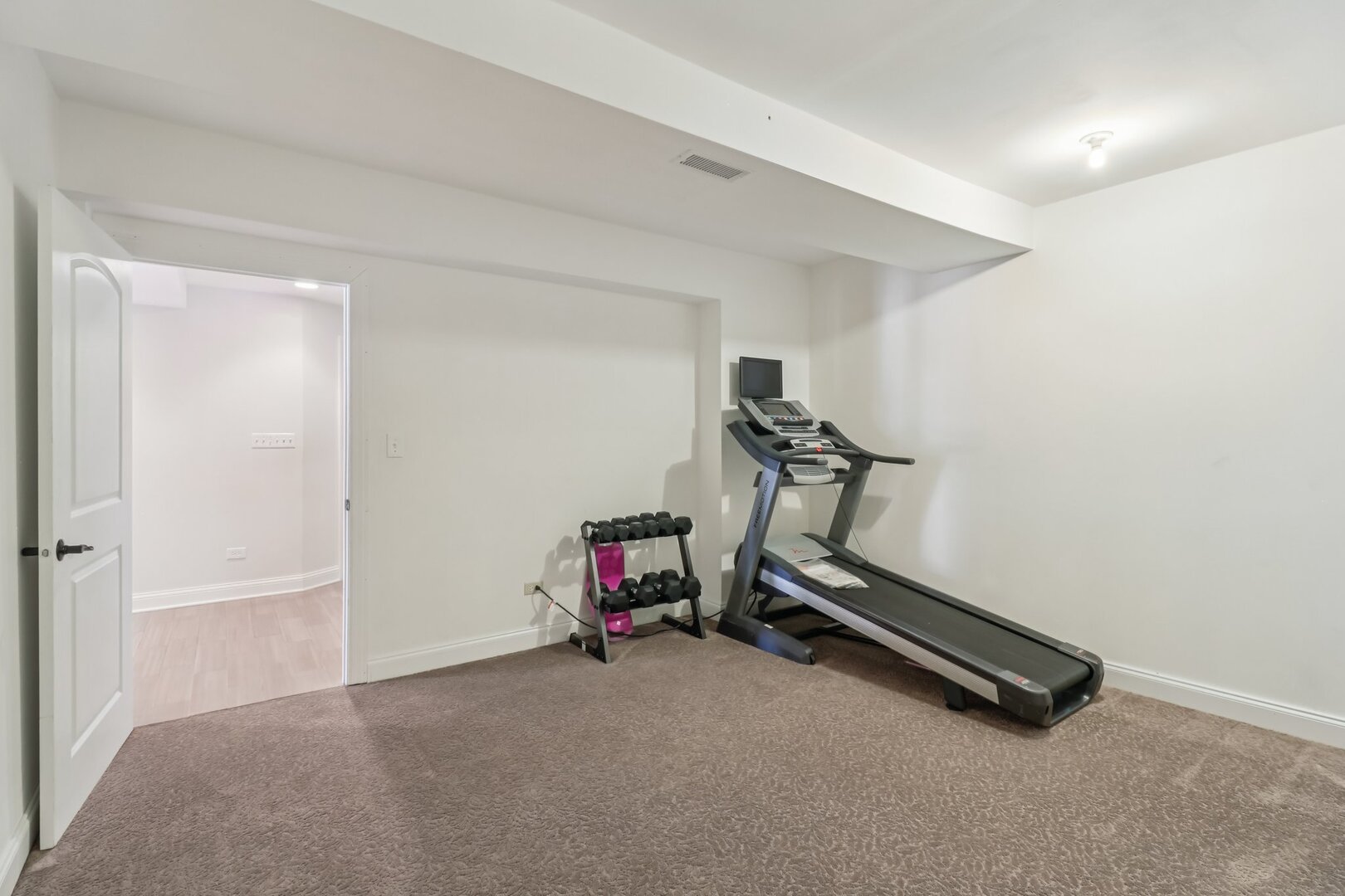 11942 S Oak Park Avenue