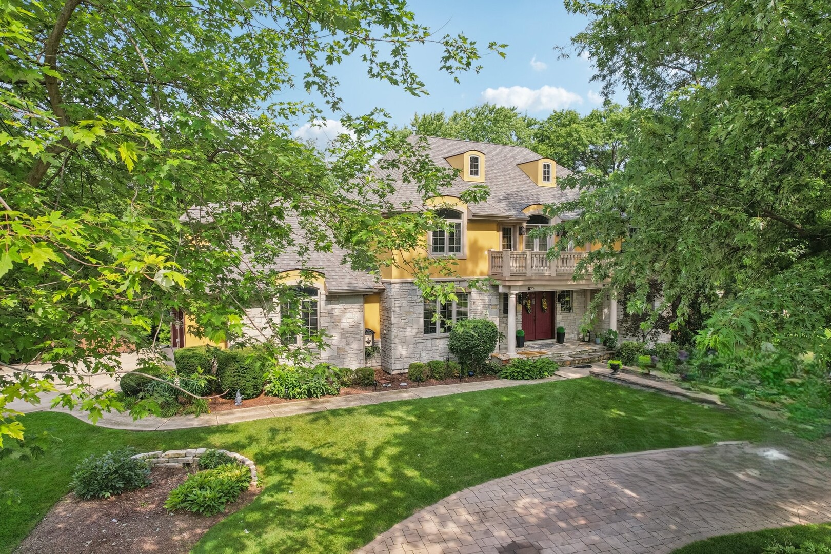 11942 S Oak Park Avenue