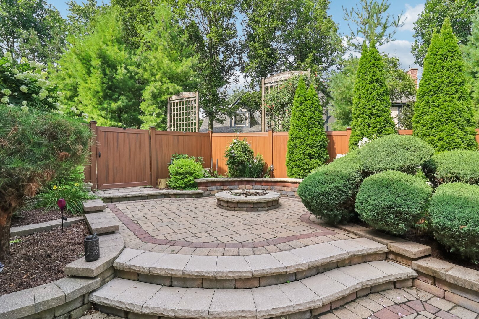 11942 S Oak Park Avenue