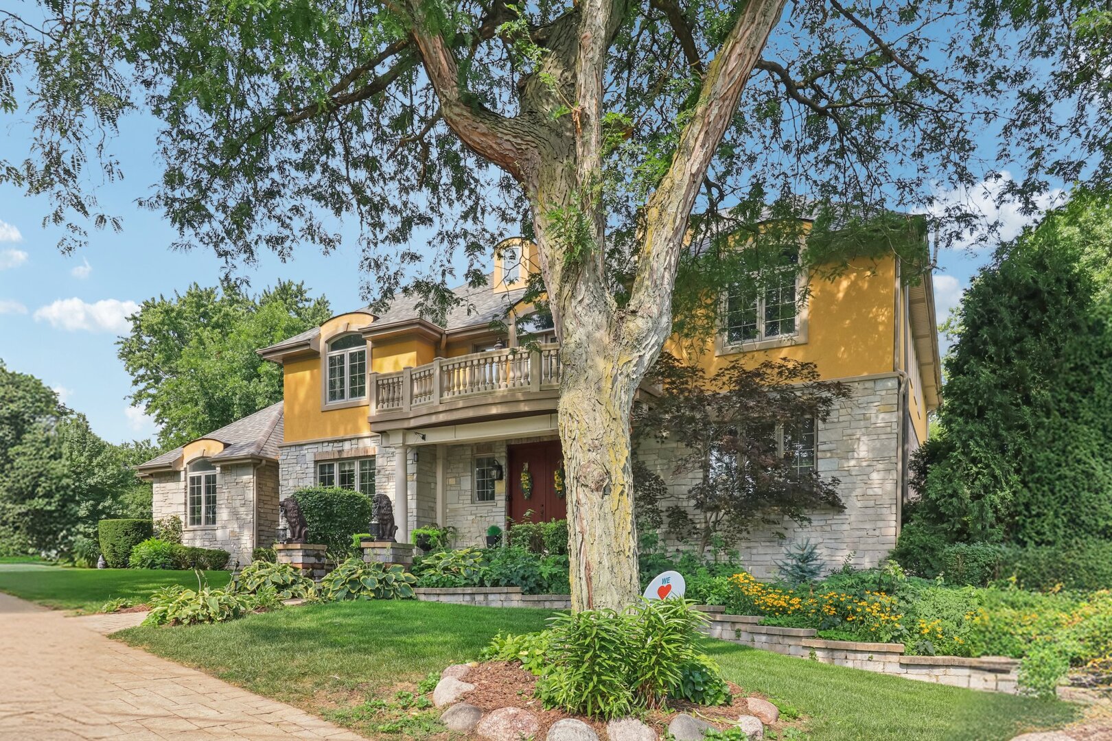 11942 S Oak Park Avenue