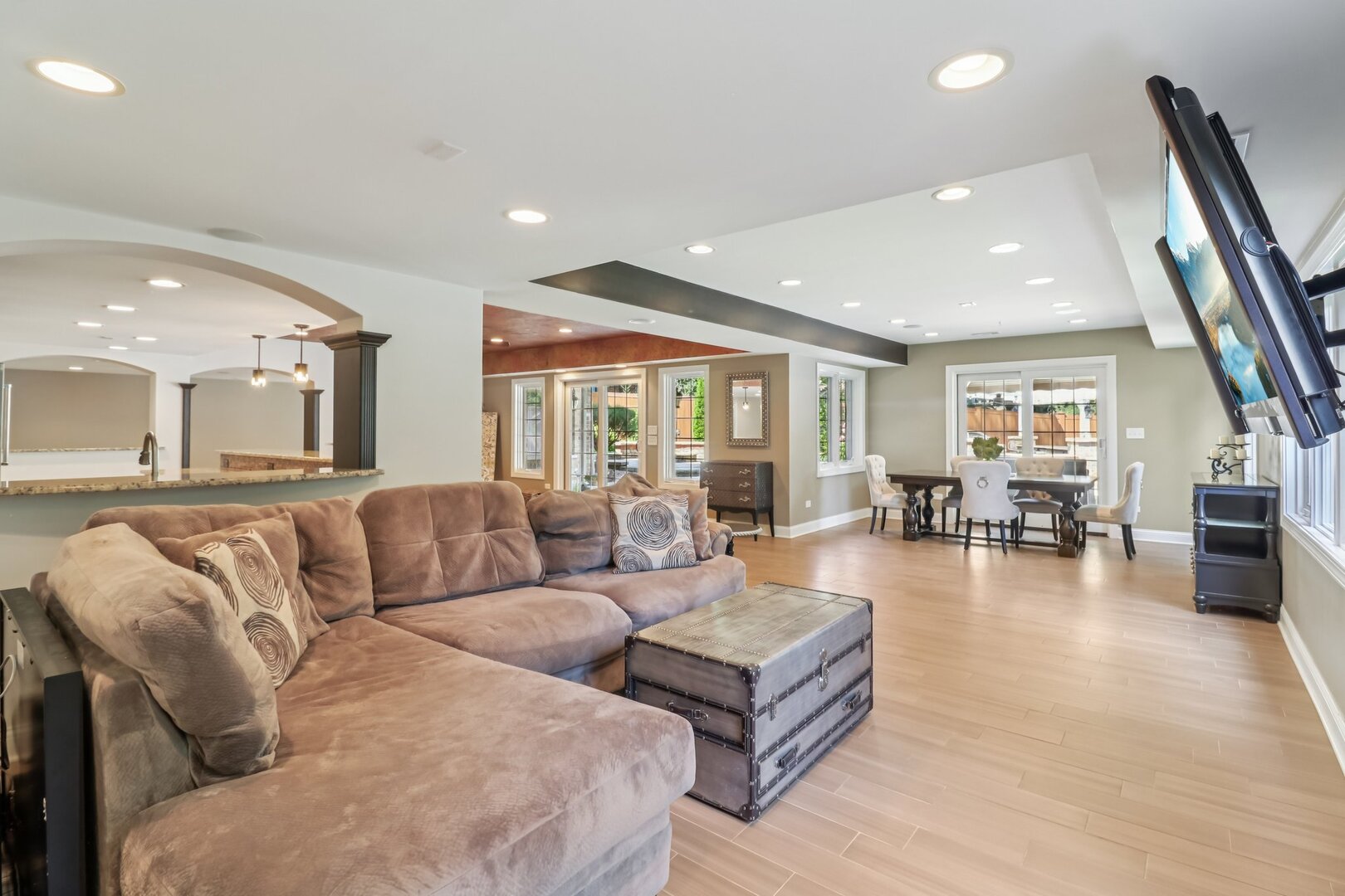 11942 S Oak Park Avenue