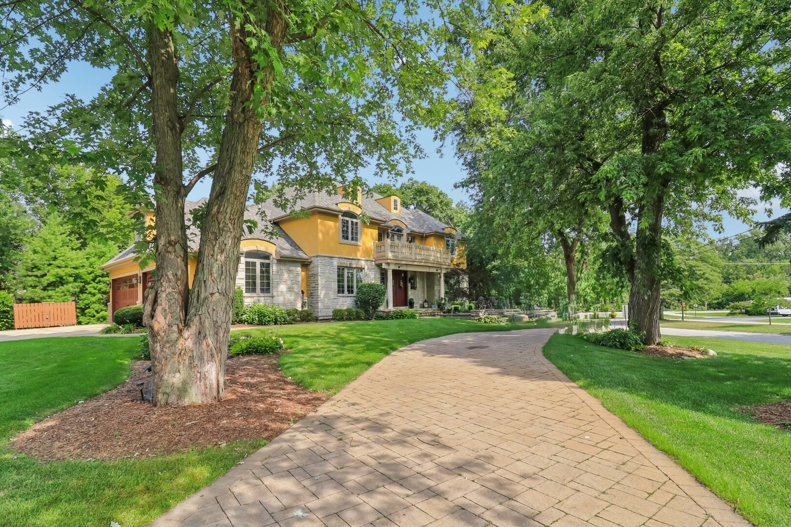 11942 S Oak Park Avenue