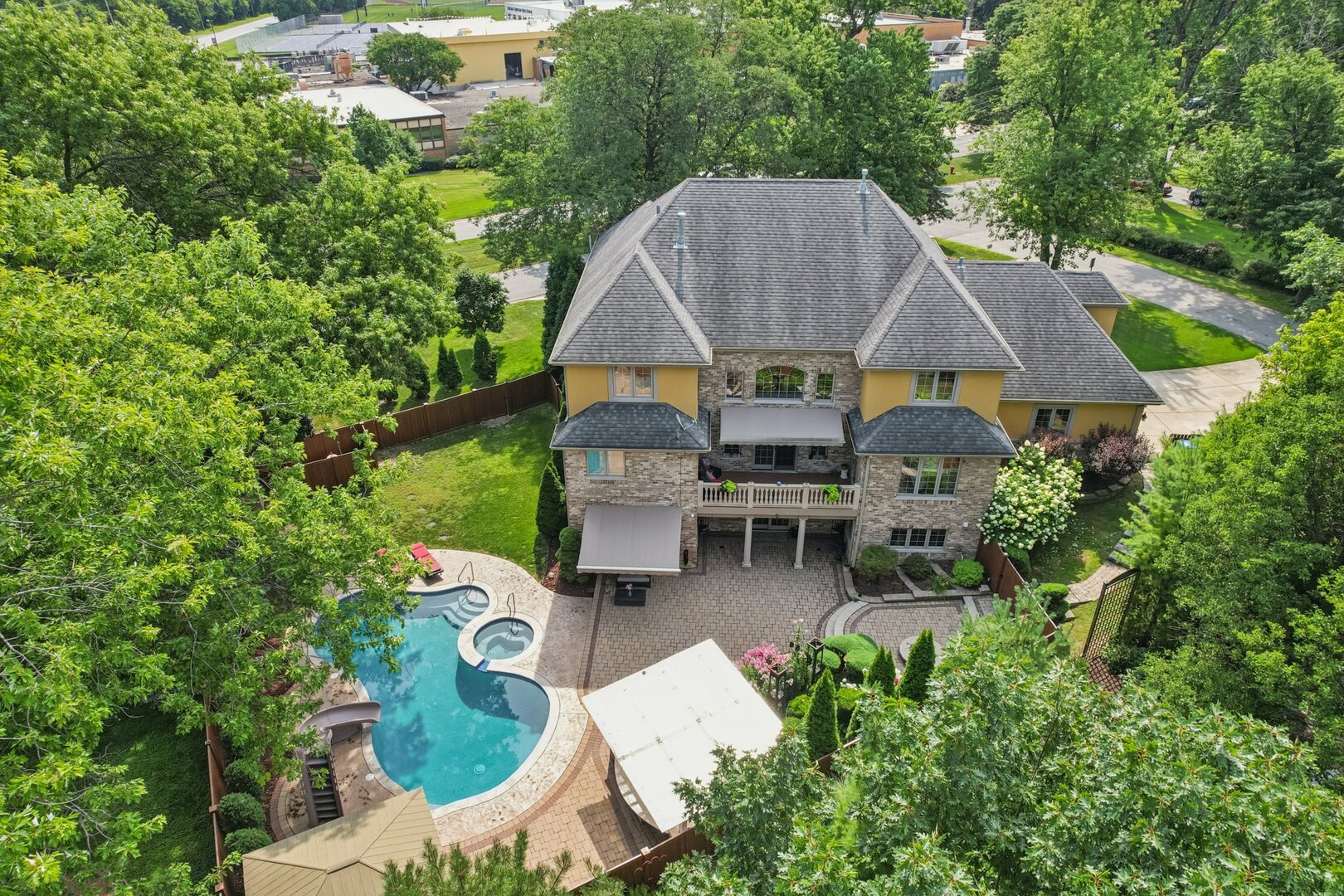 11942 S Oak Park Avenue