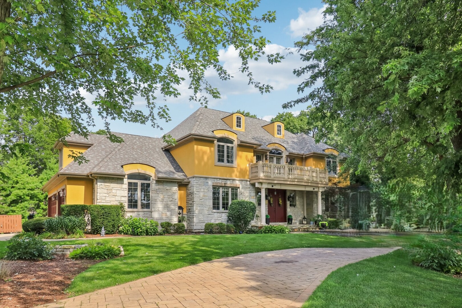 11942 S Oak Park Avenue