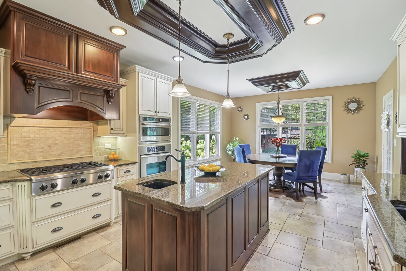 11942 S Oak Park Avenue