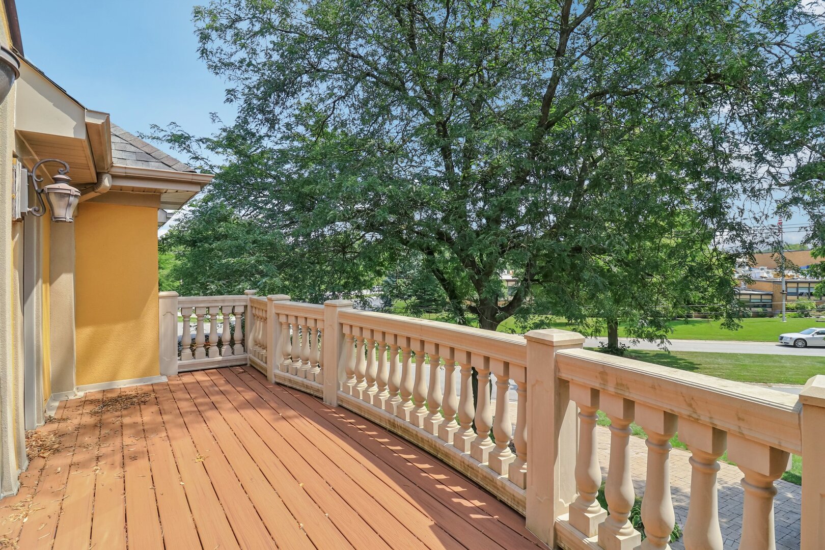 11942 S Oak Park Avenue