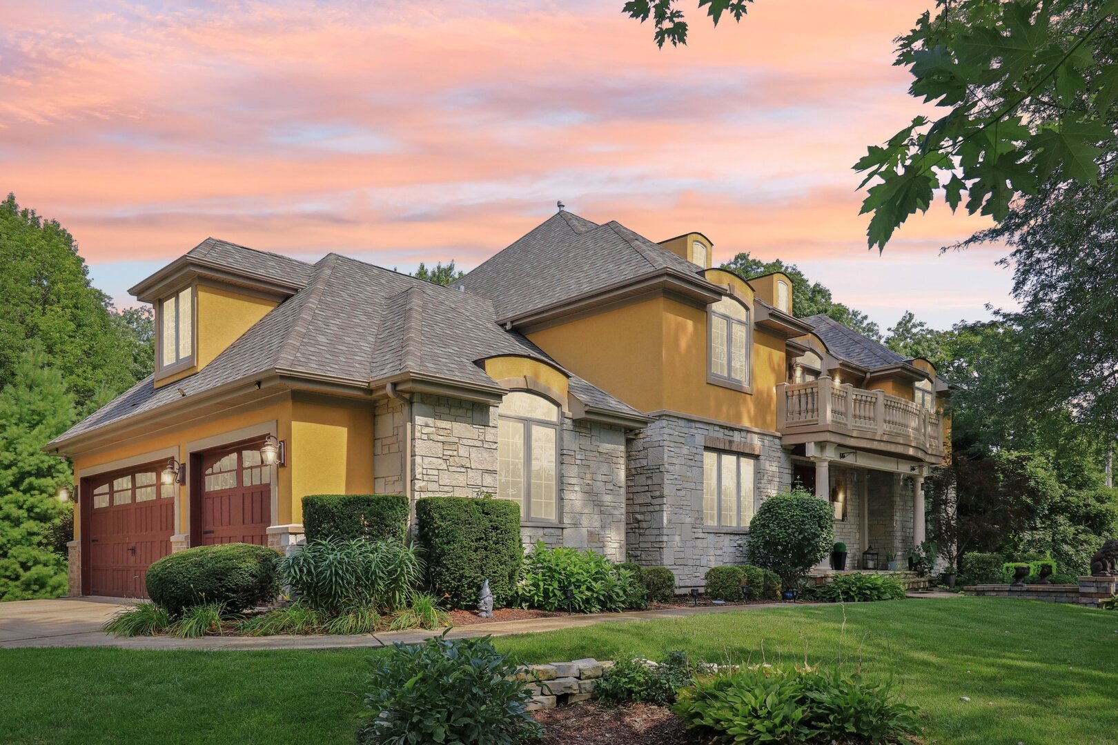 11942 S Oak Park Avenue