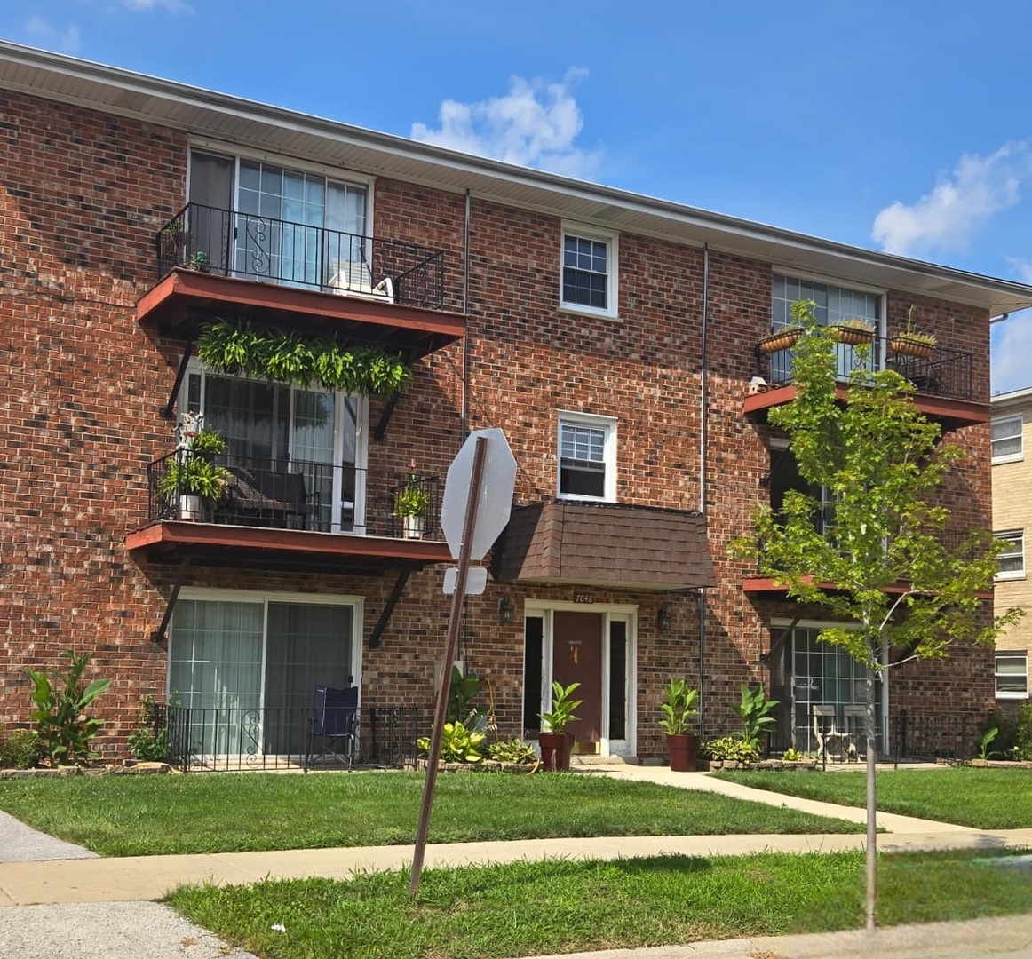 7048 Oconnell Drive Unit: 3W