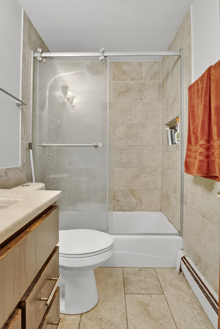 7048 Oconnell Drive Unit: 3W