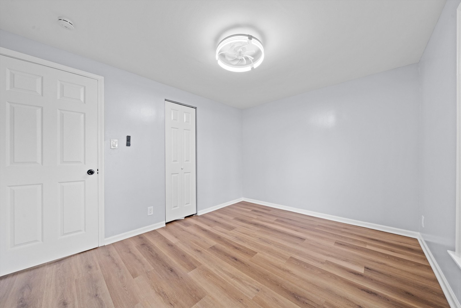4608 W 90th Place