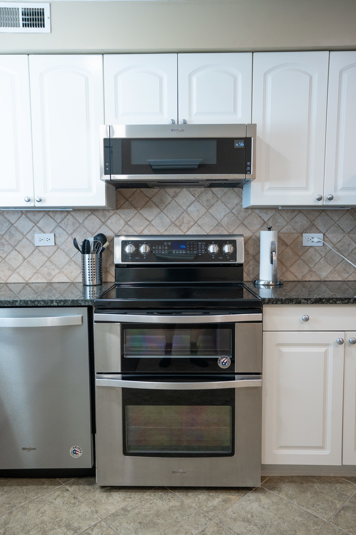 9355 Bay Colony Drive Unit: 3S