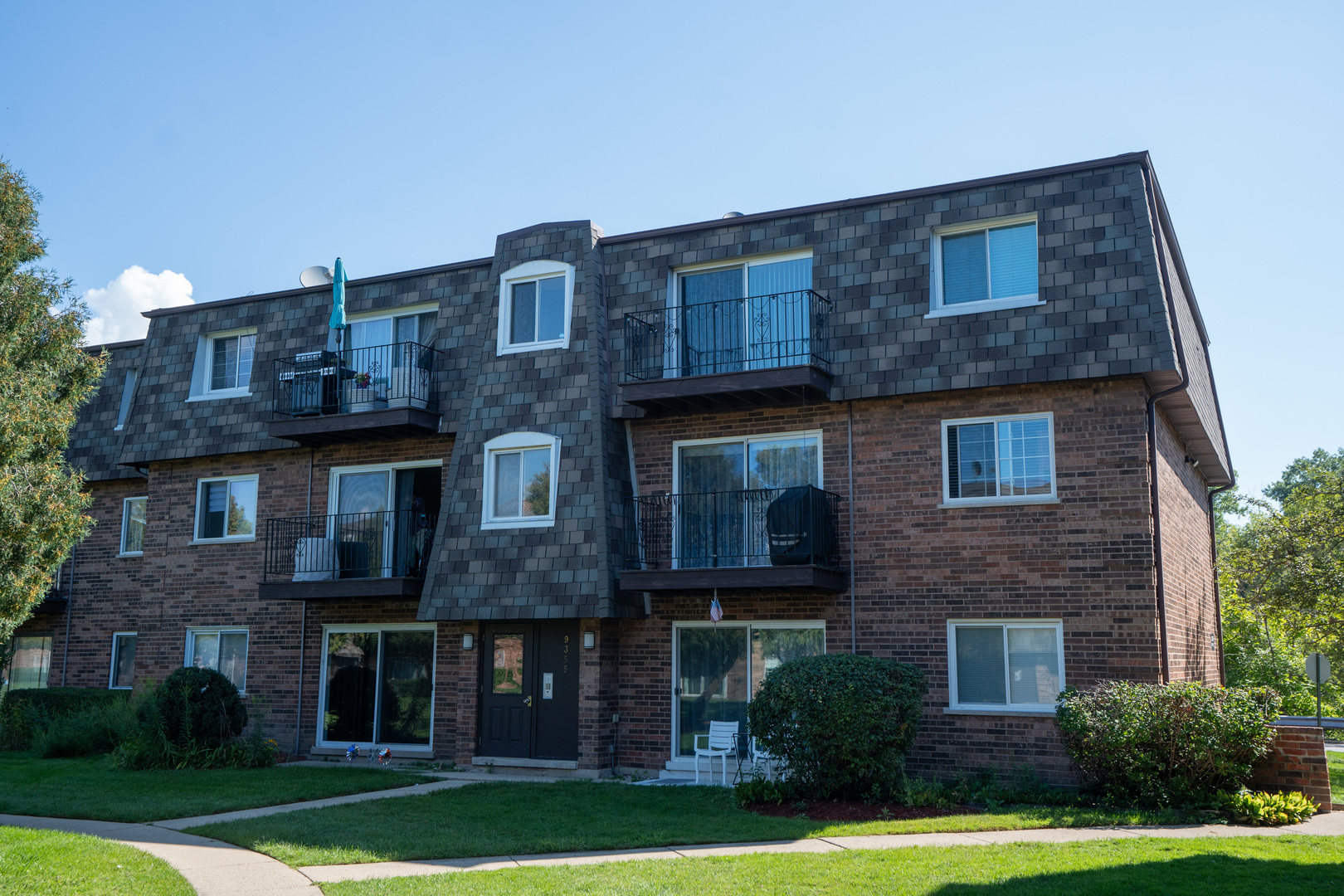 9355 Bay Colony Drive Unit: 3S