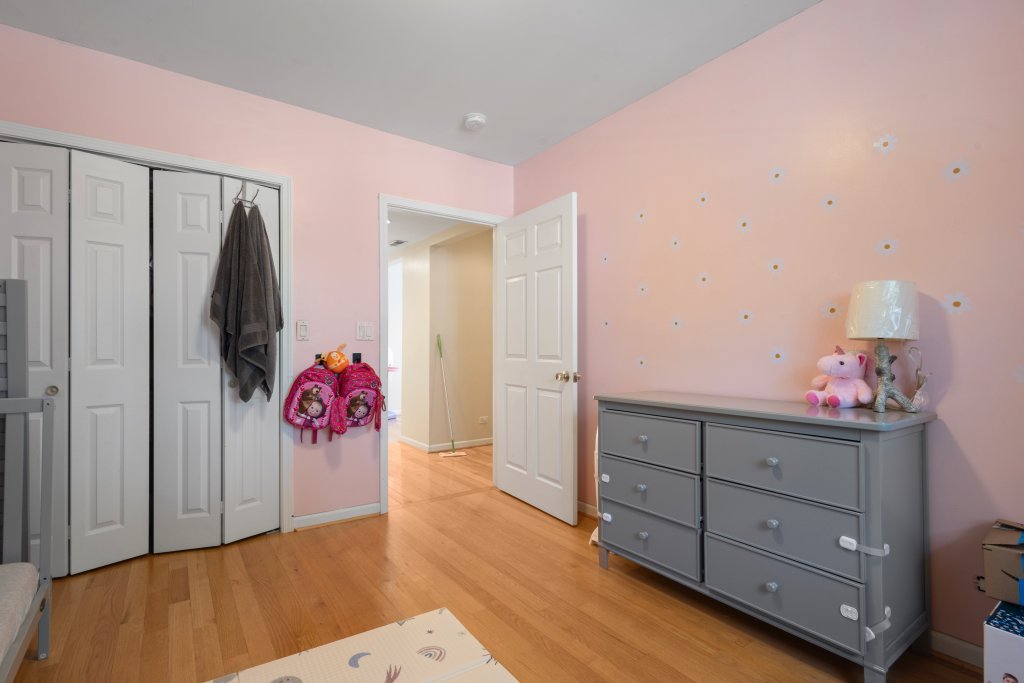2637 N 73rd Court
