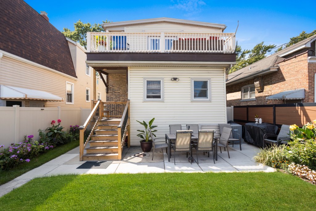 2637 N 73rd Court