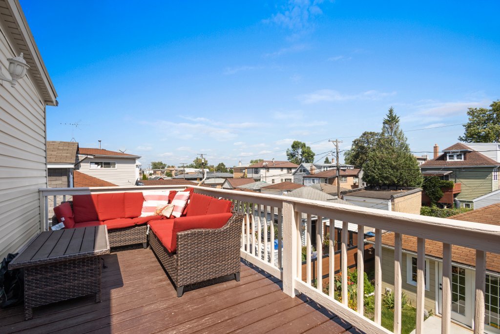 2637 N 73rd Court