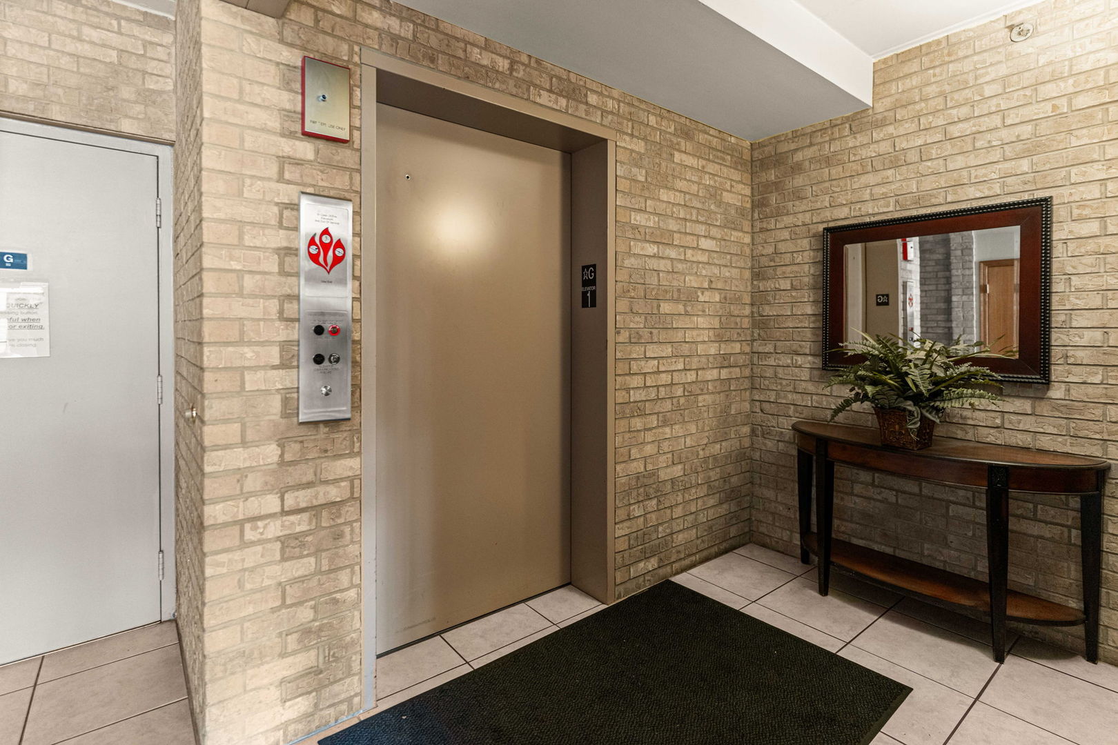 11901 Windemere Court Unit: 301