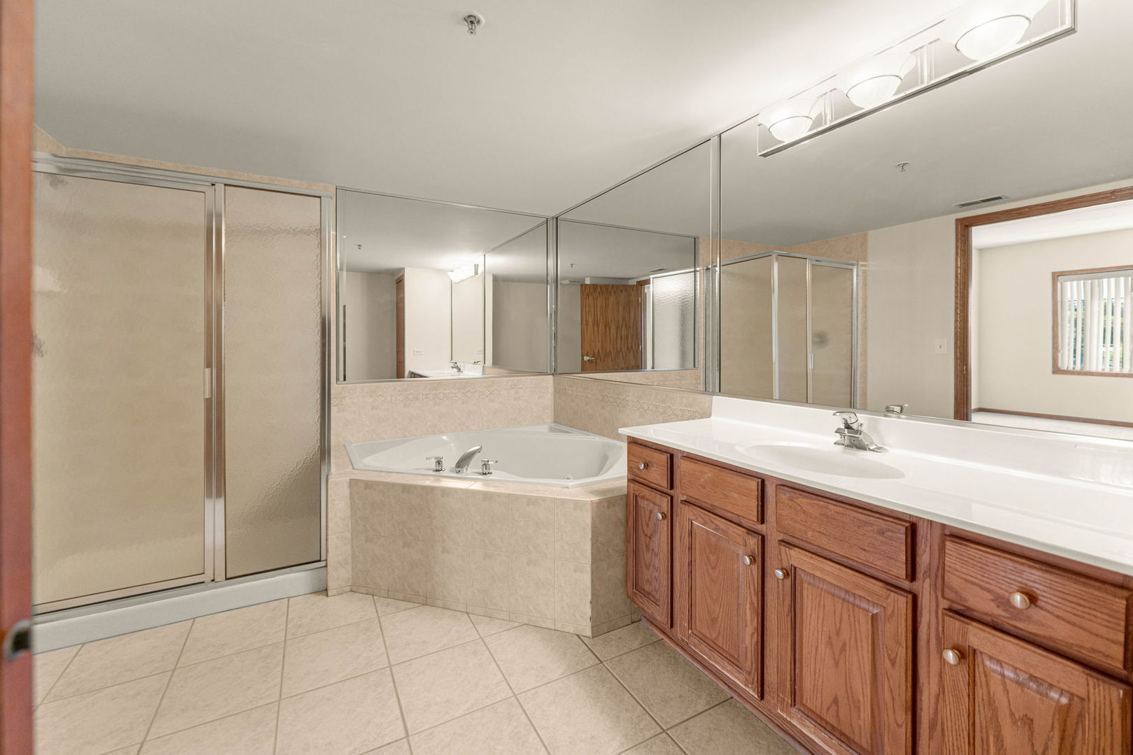 11901 Windemere Court Unit: 301