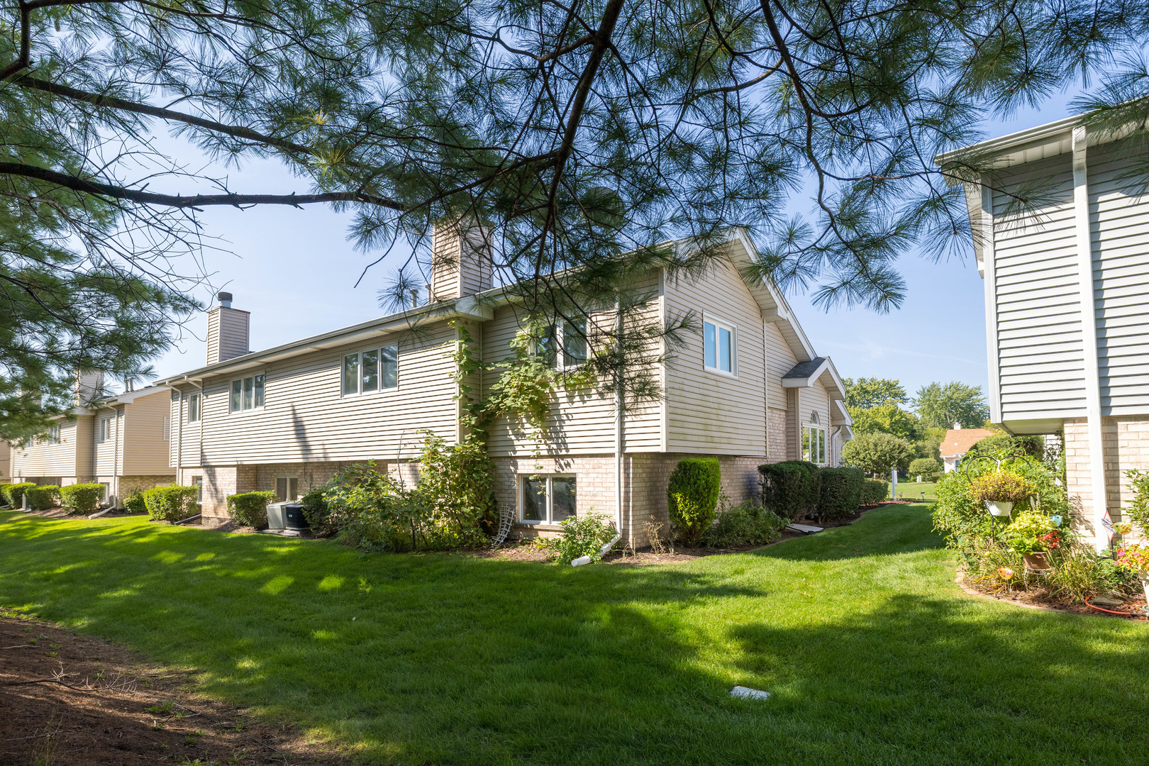 16231 Lake Villa Avenue