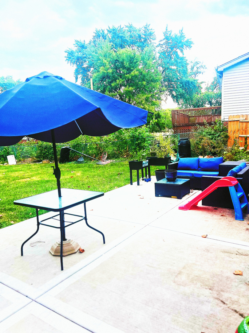 910 Bowling Green Drive