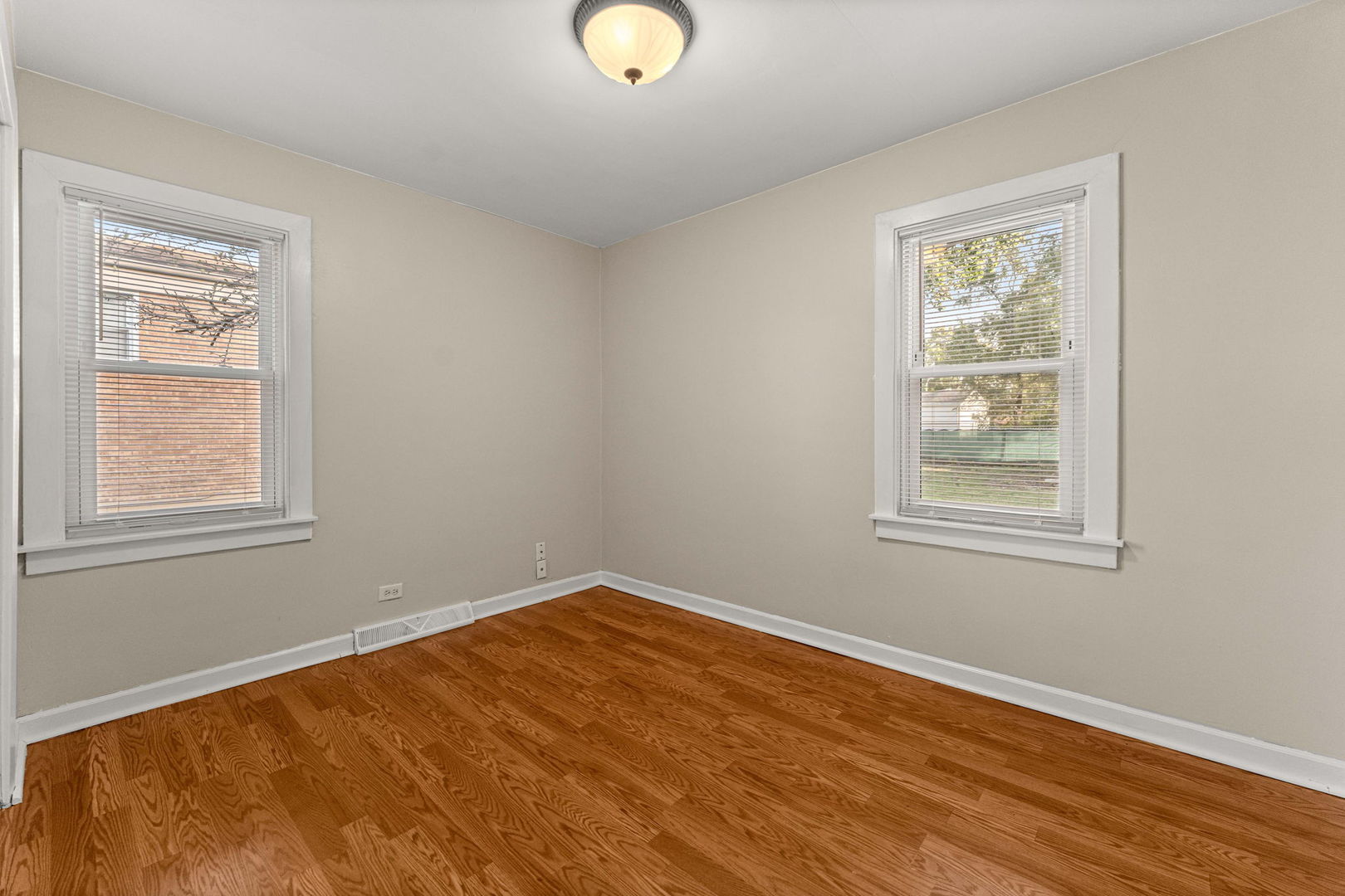 2631 W 97th Place