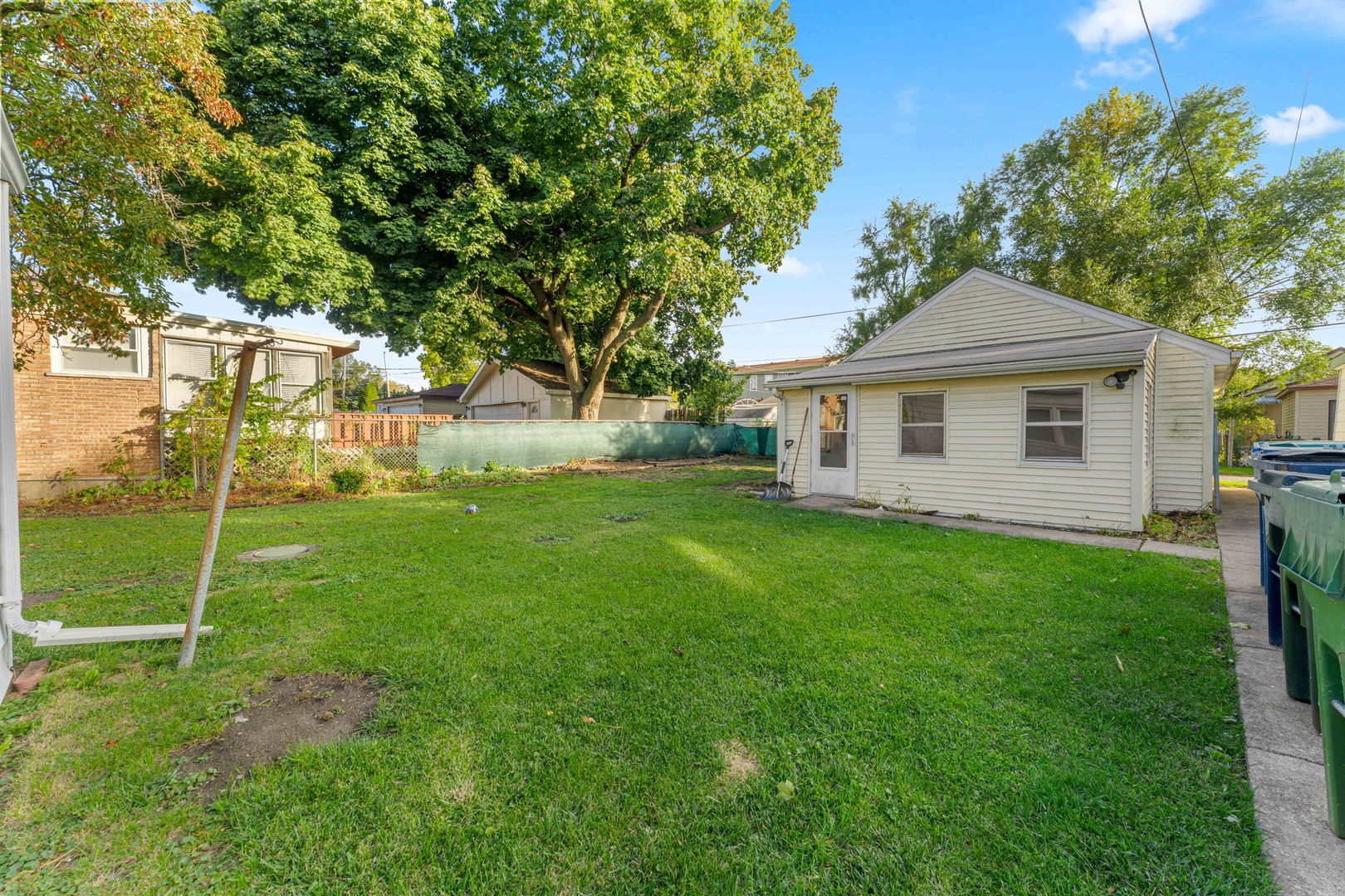 2631 W 97th Place