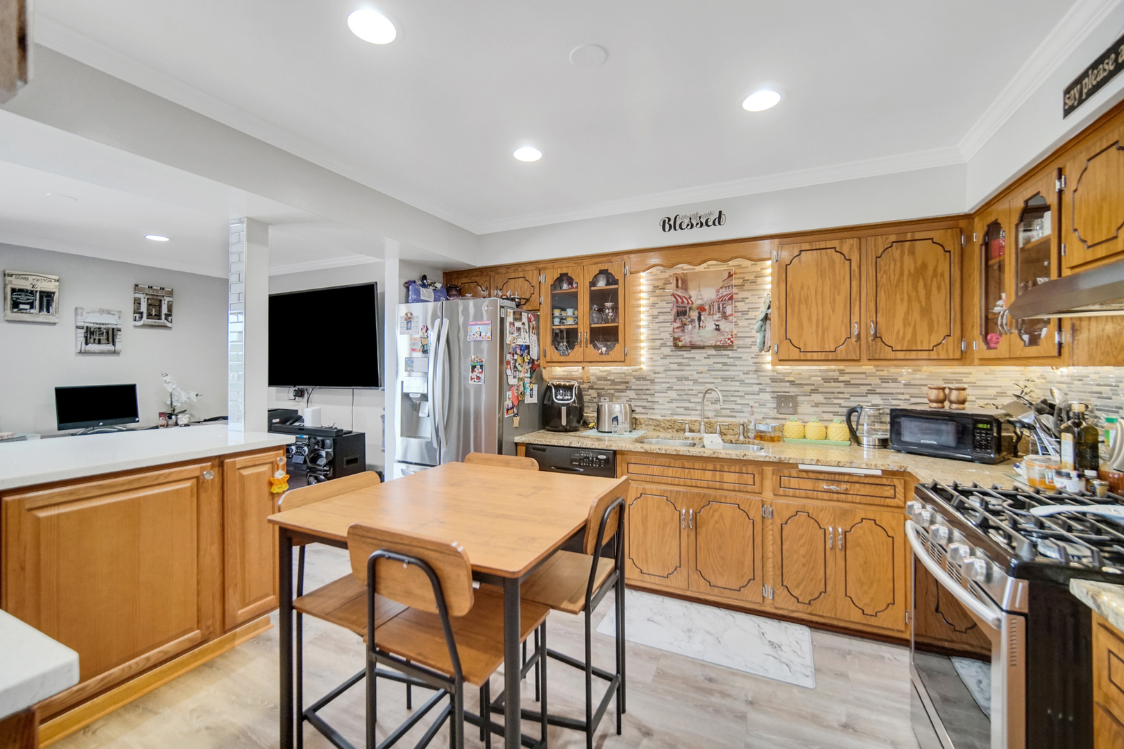 10538 S Central Avenue Unit: 3S