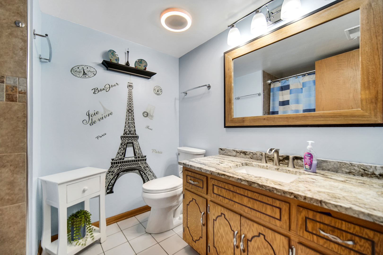 10538 S Central Avenue Unit: 3S