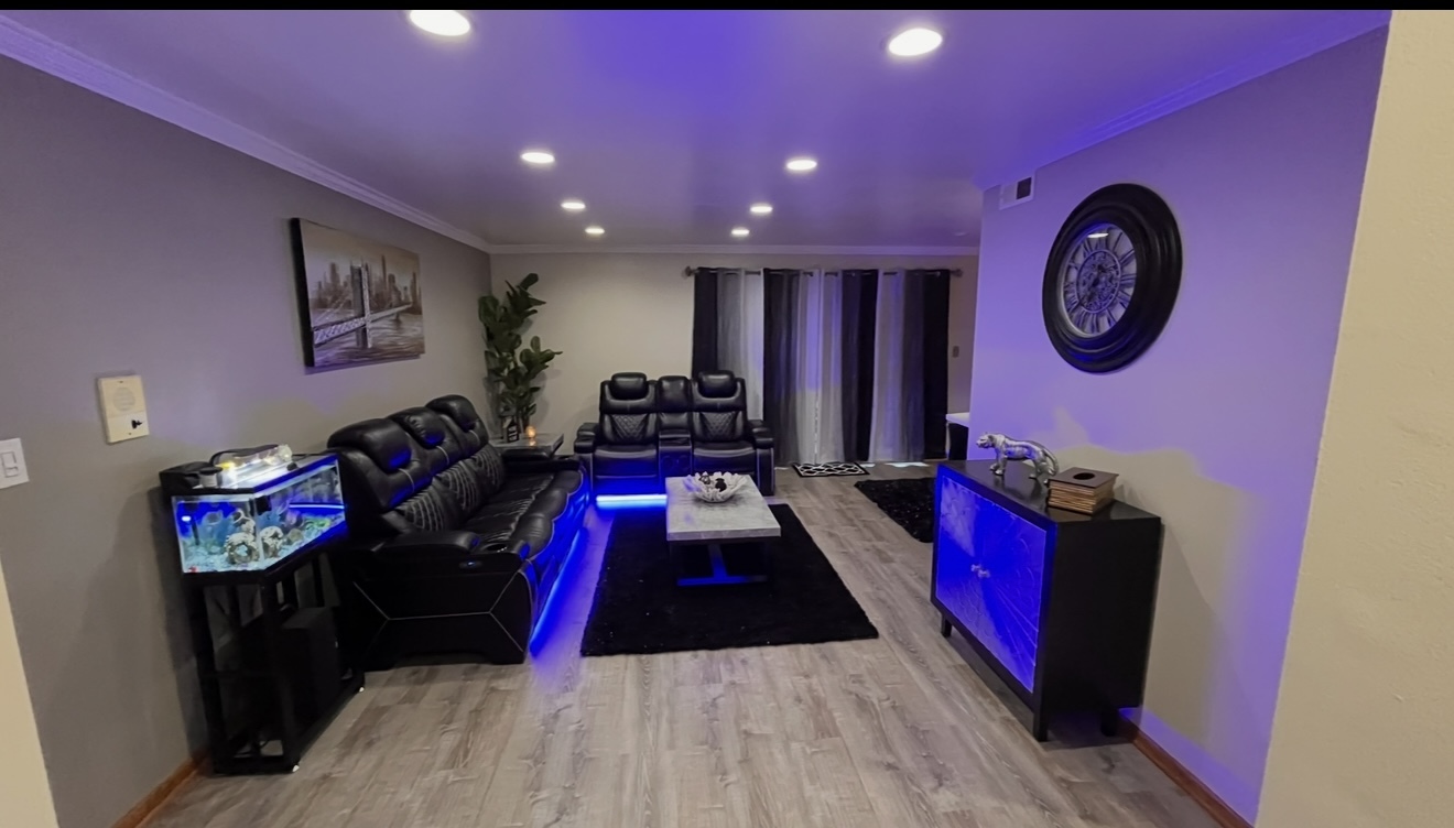 10538 S Central Avenue Unit: 3S