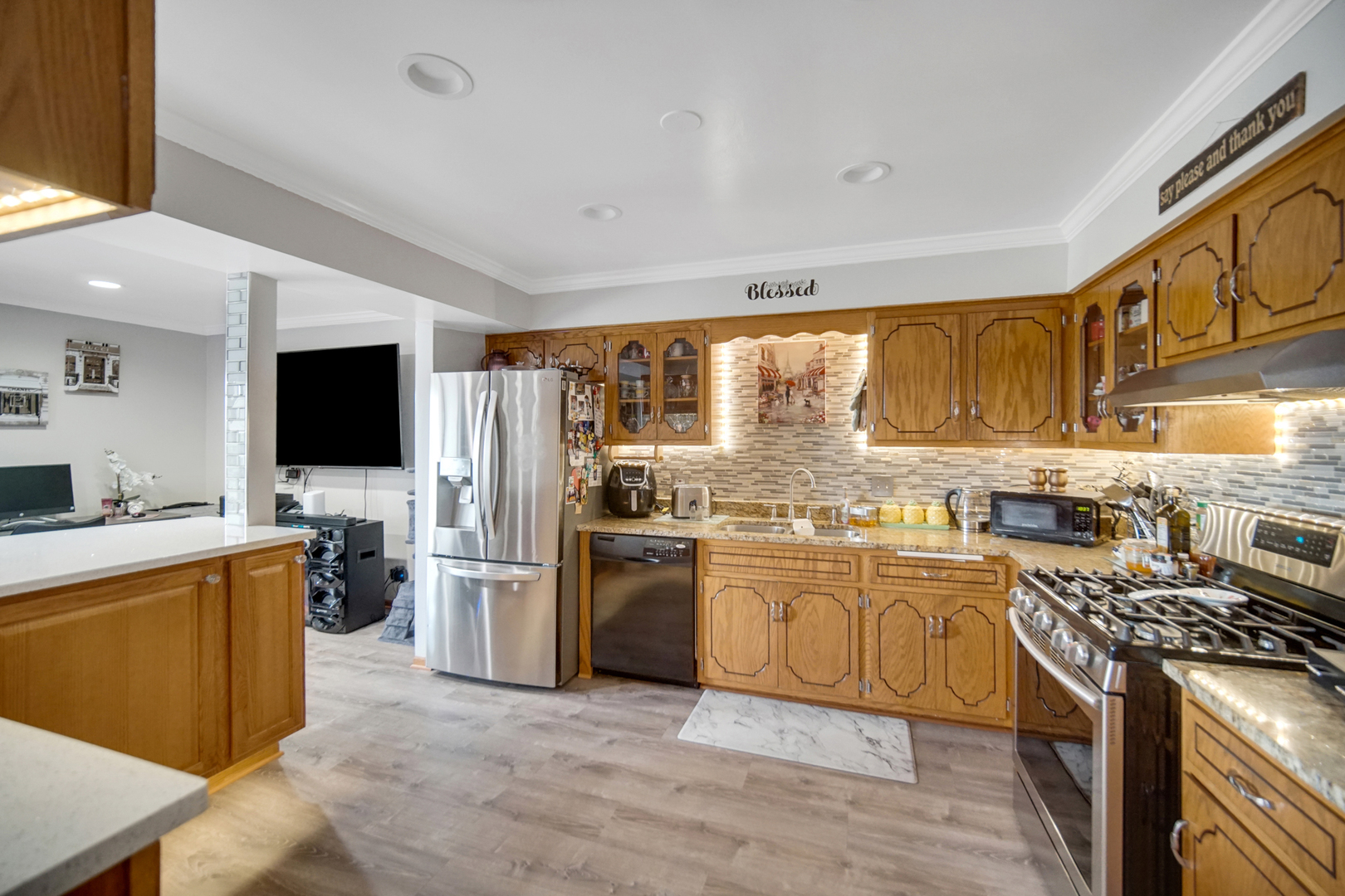 10538 S Central Avenue Unit: 3S