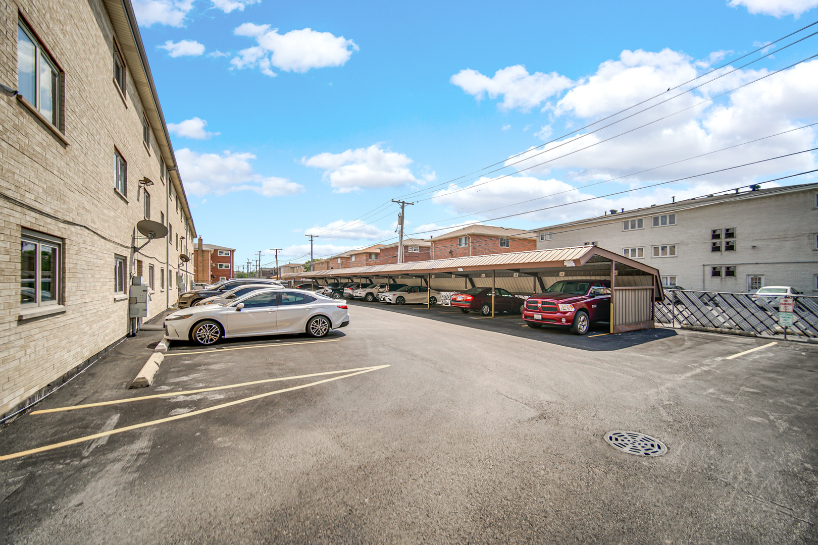 10538 S Central Avenue Unit: 3S