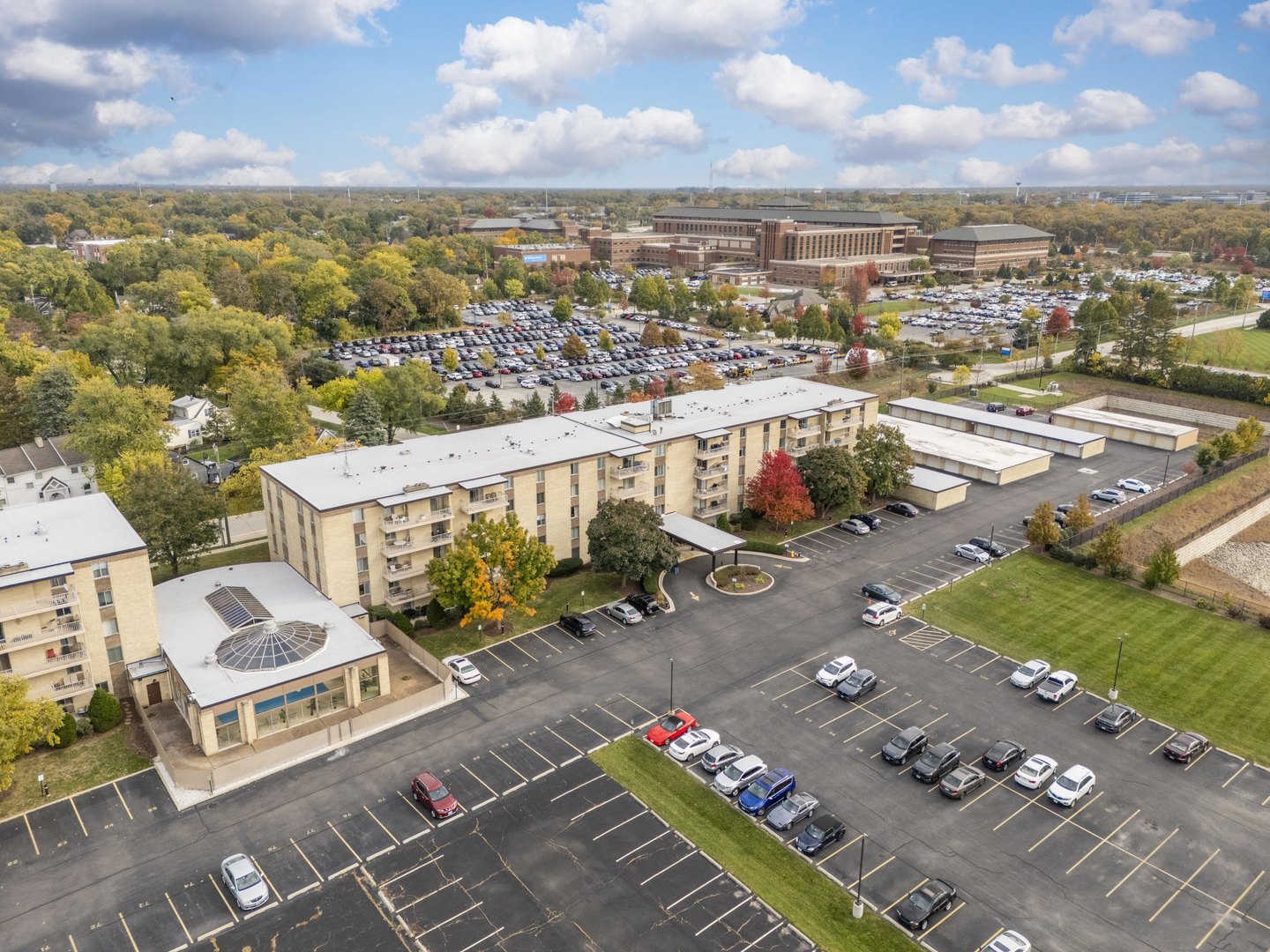 110 W Butterfield Road Unit: 502S