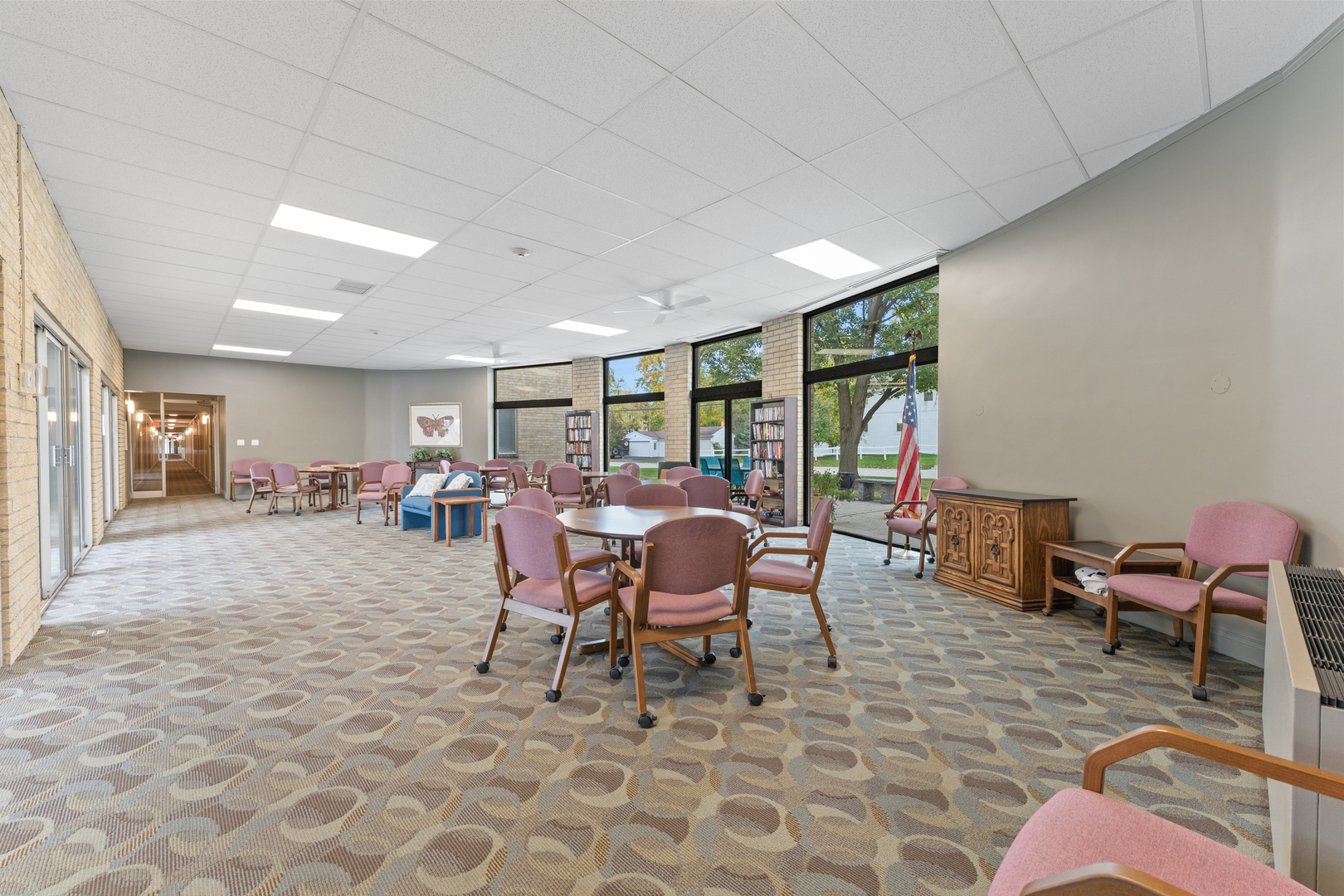 110 W Butterfield Road Unit: 502S