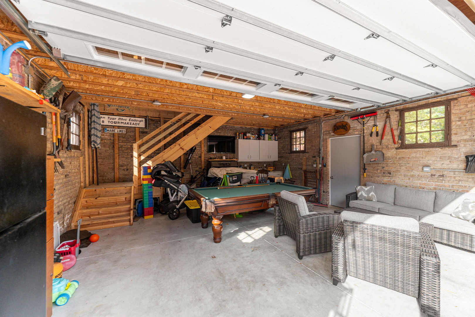 10022 S Seeley Avenue