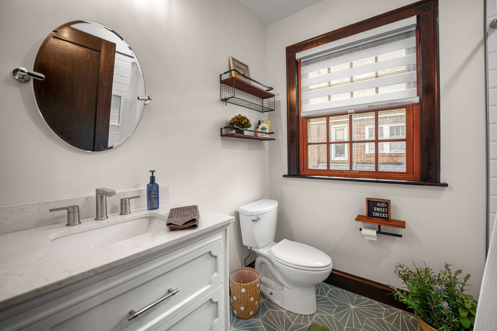 10022 S Seeley Avenue