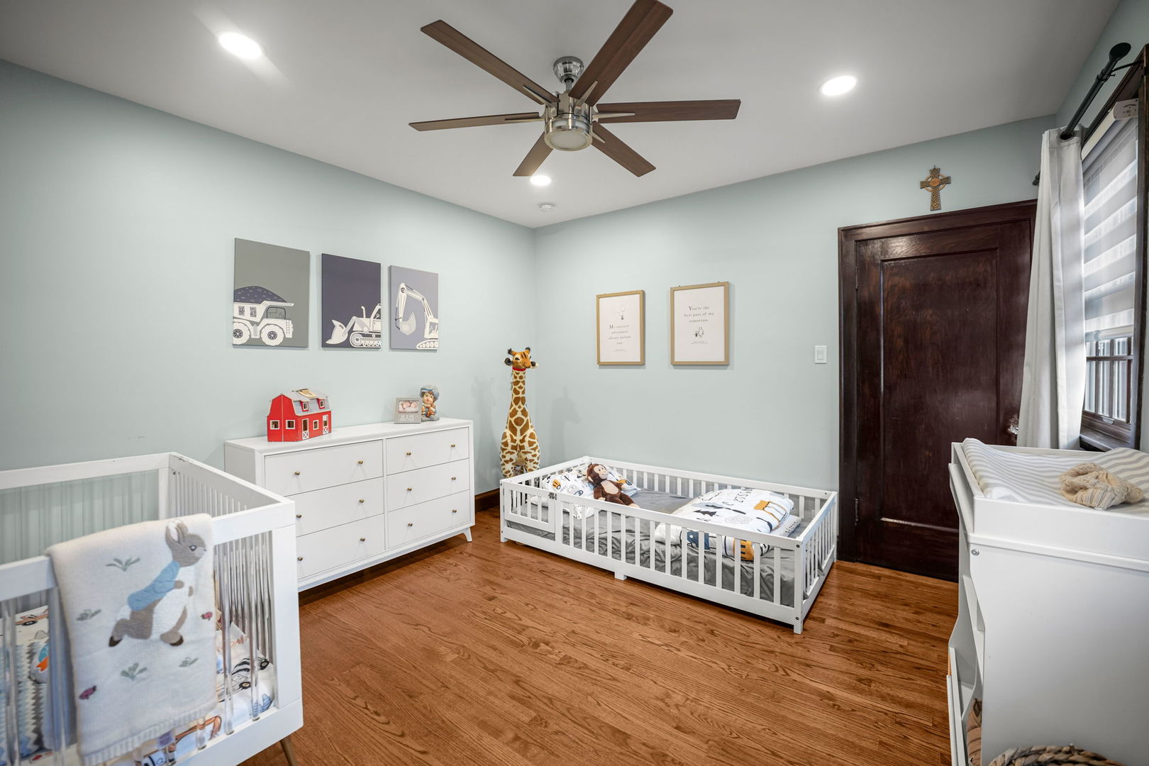 10022 S Seeley Avenue