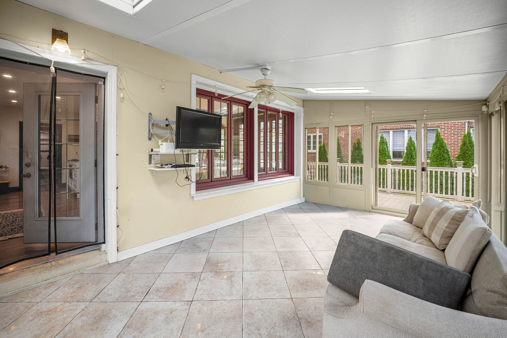 10022 S Seeley Avenue