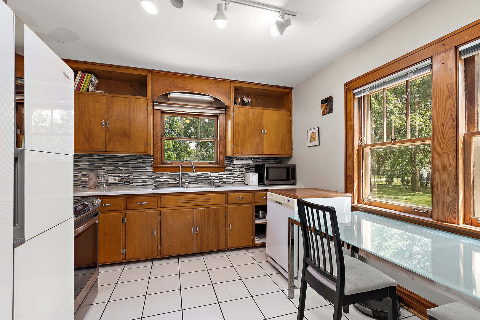 7755 Wolf Road