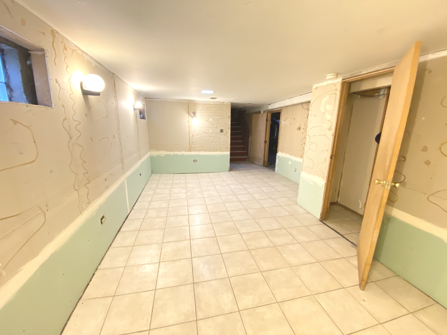 14210 S Wabash Avenue