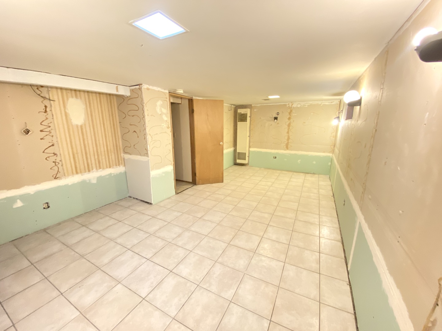 14210 S Wabash Avenue