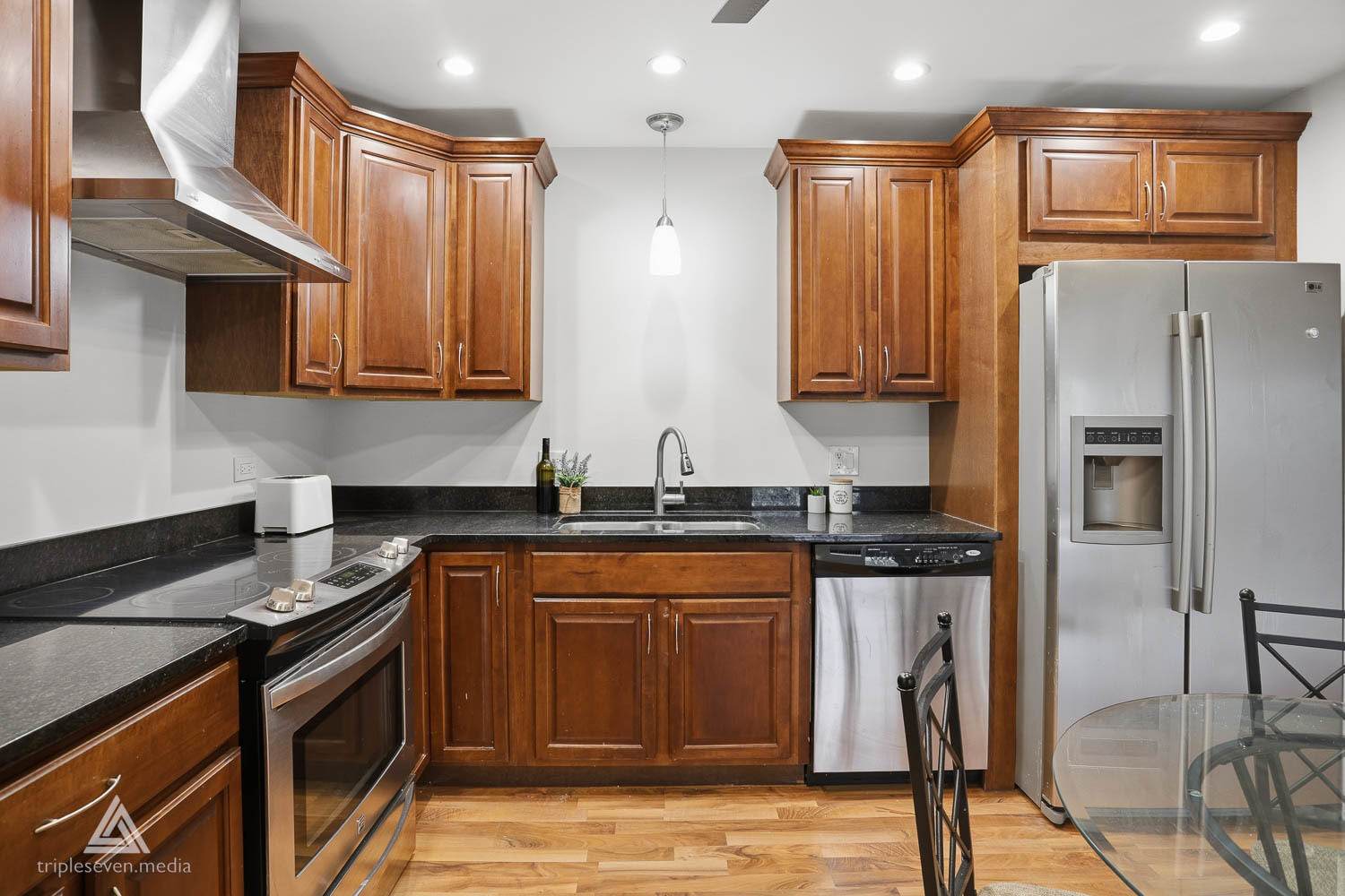 7301 Willow Springs Road Unit: 207