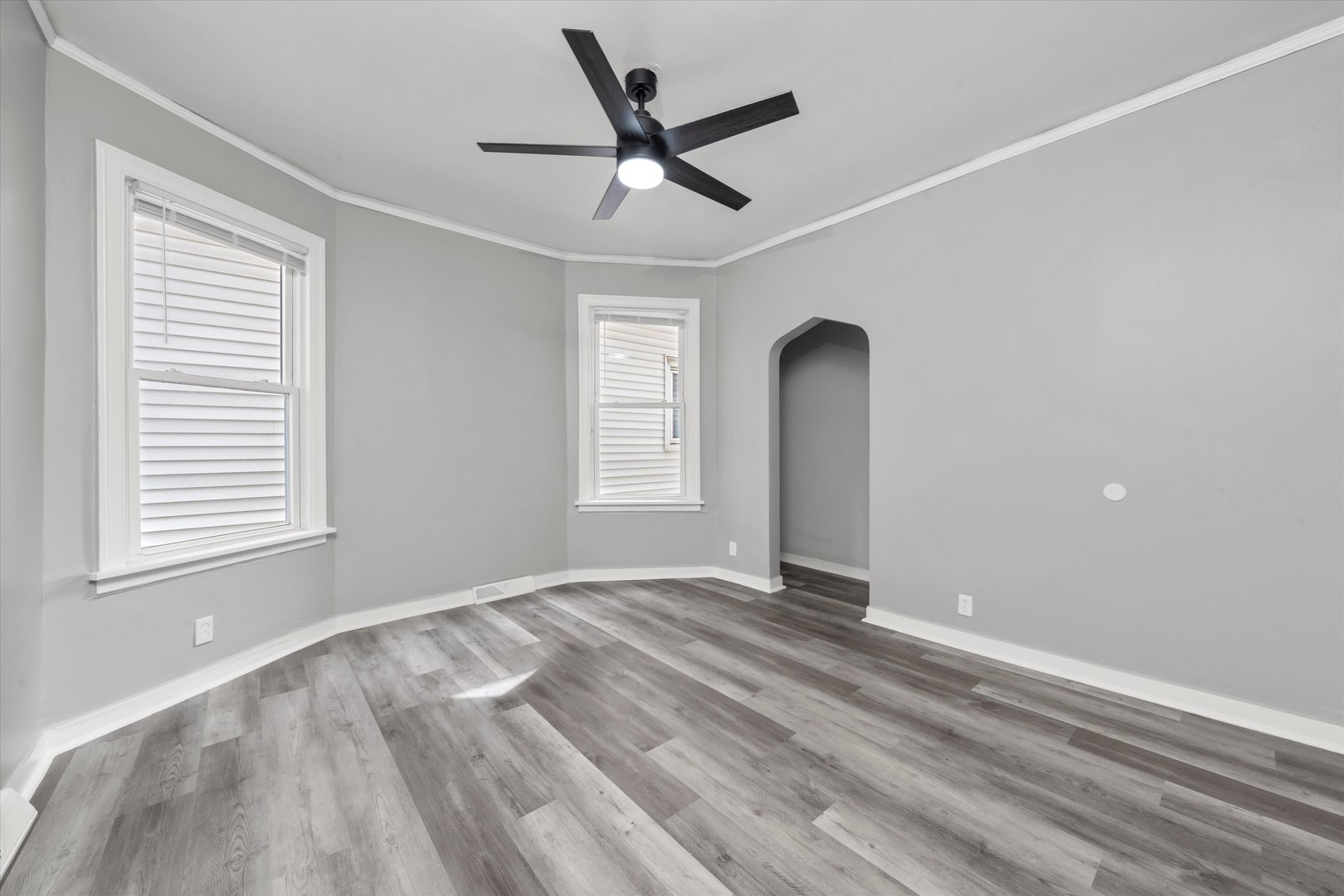 27 E 117th Place