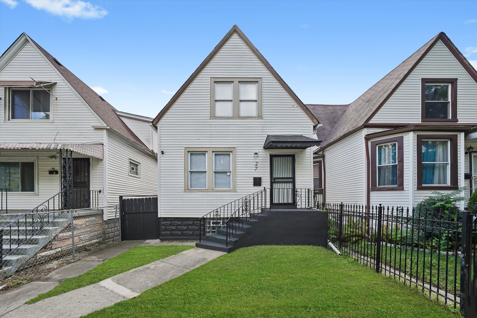 27 E 117th Place