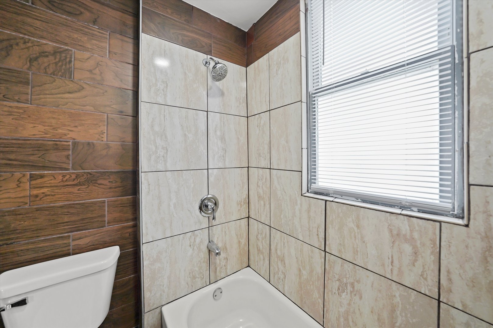 27 E 117th Place
