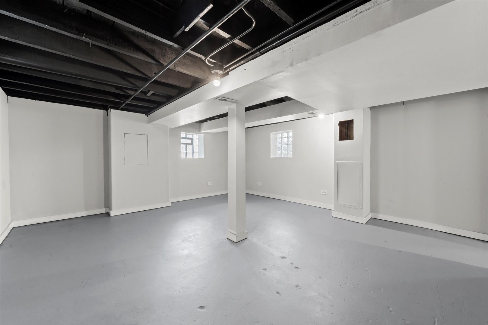 27 E 117th Place