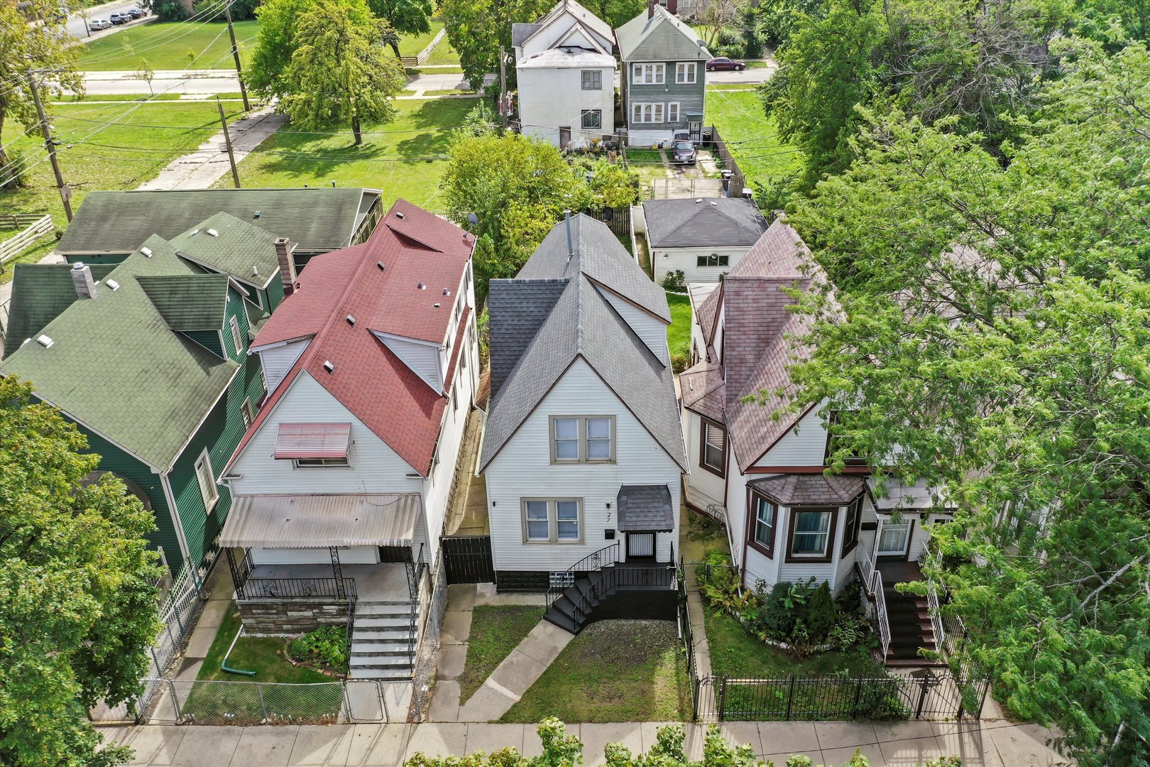 27 E 117th Place