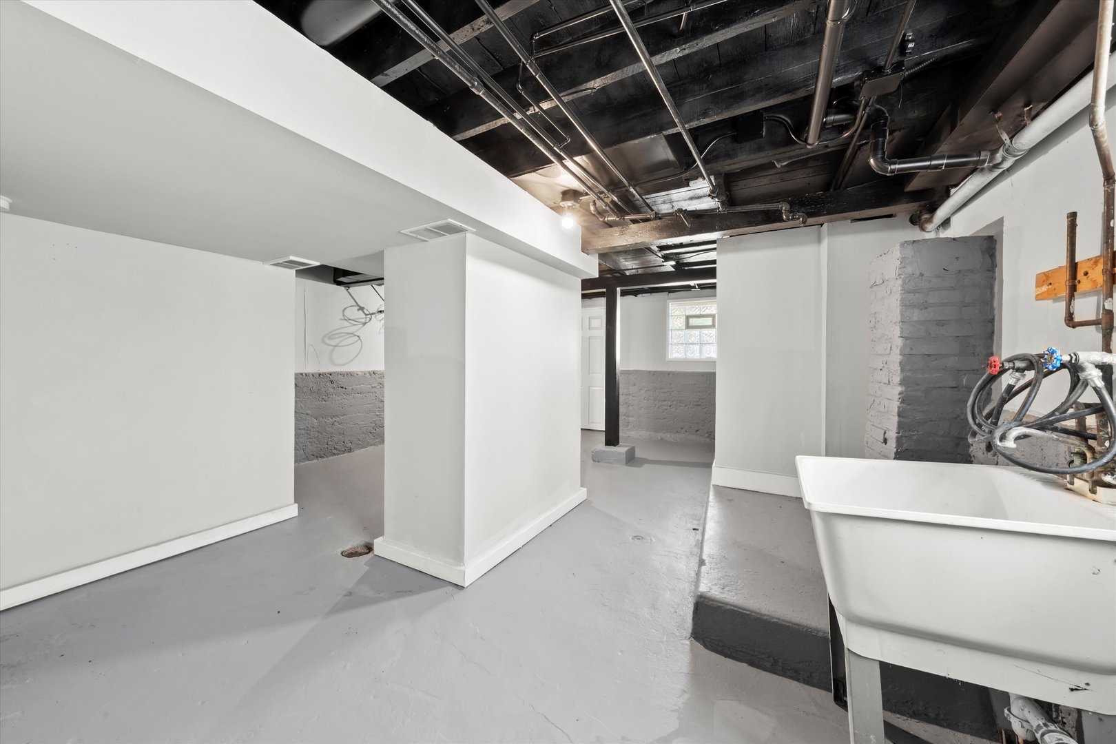 27 E 117th Place