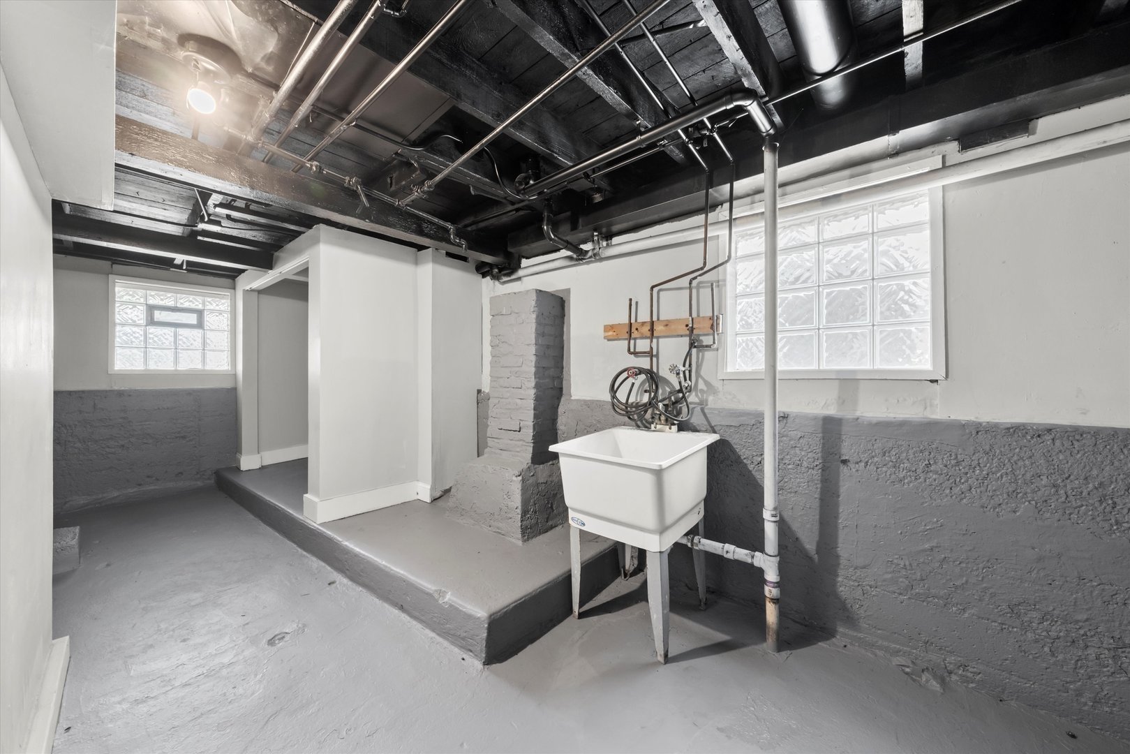27 E 117th Place