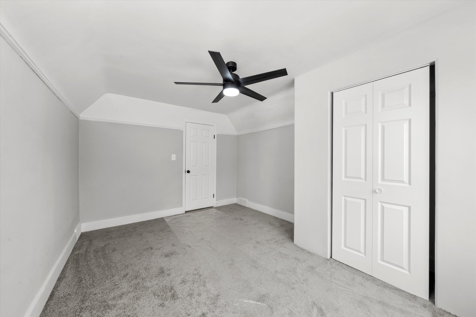27 E 117th Place