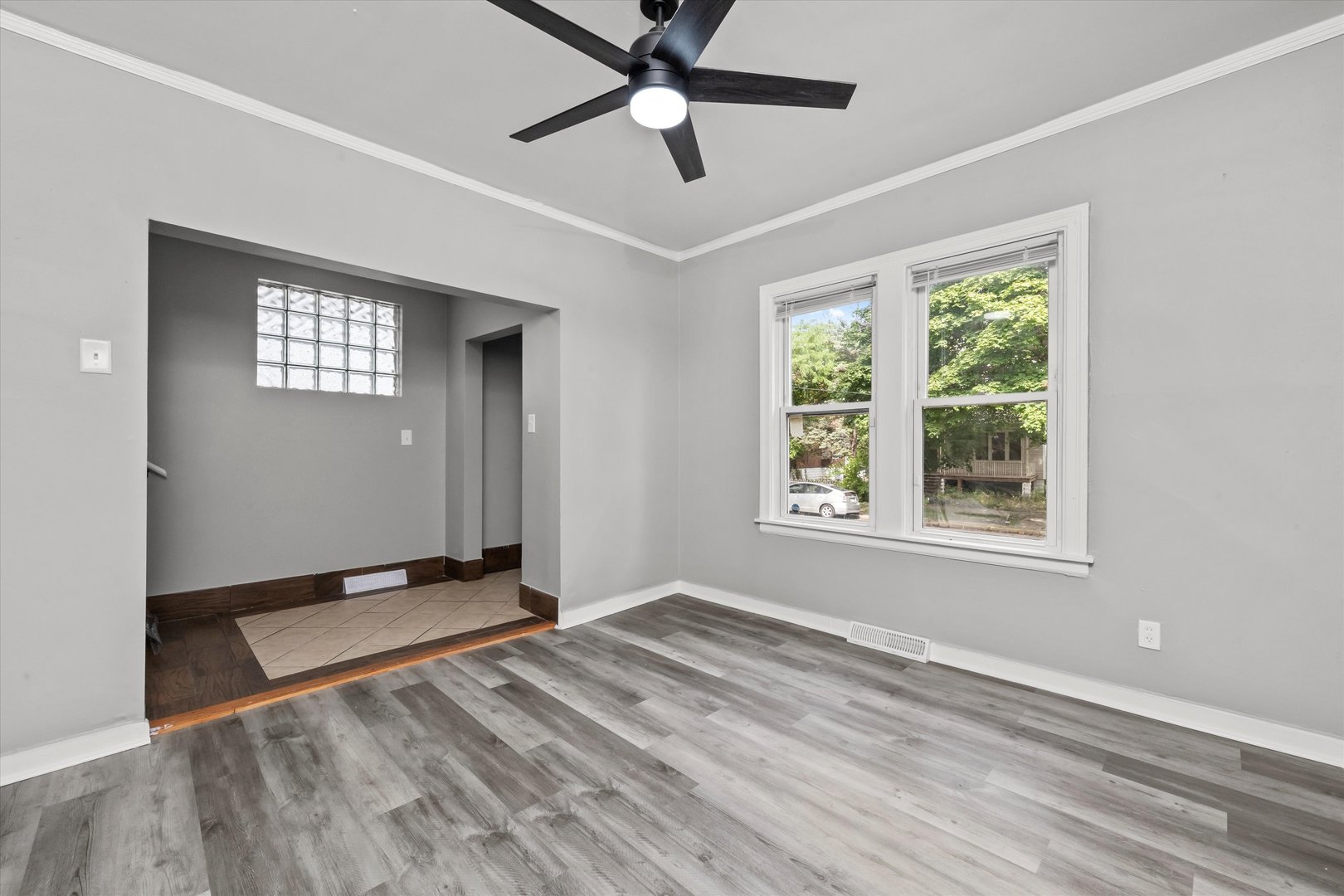 27 E 117th Place