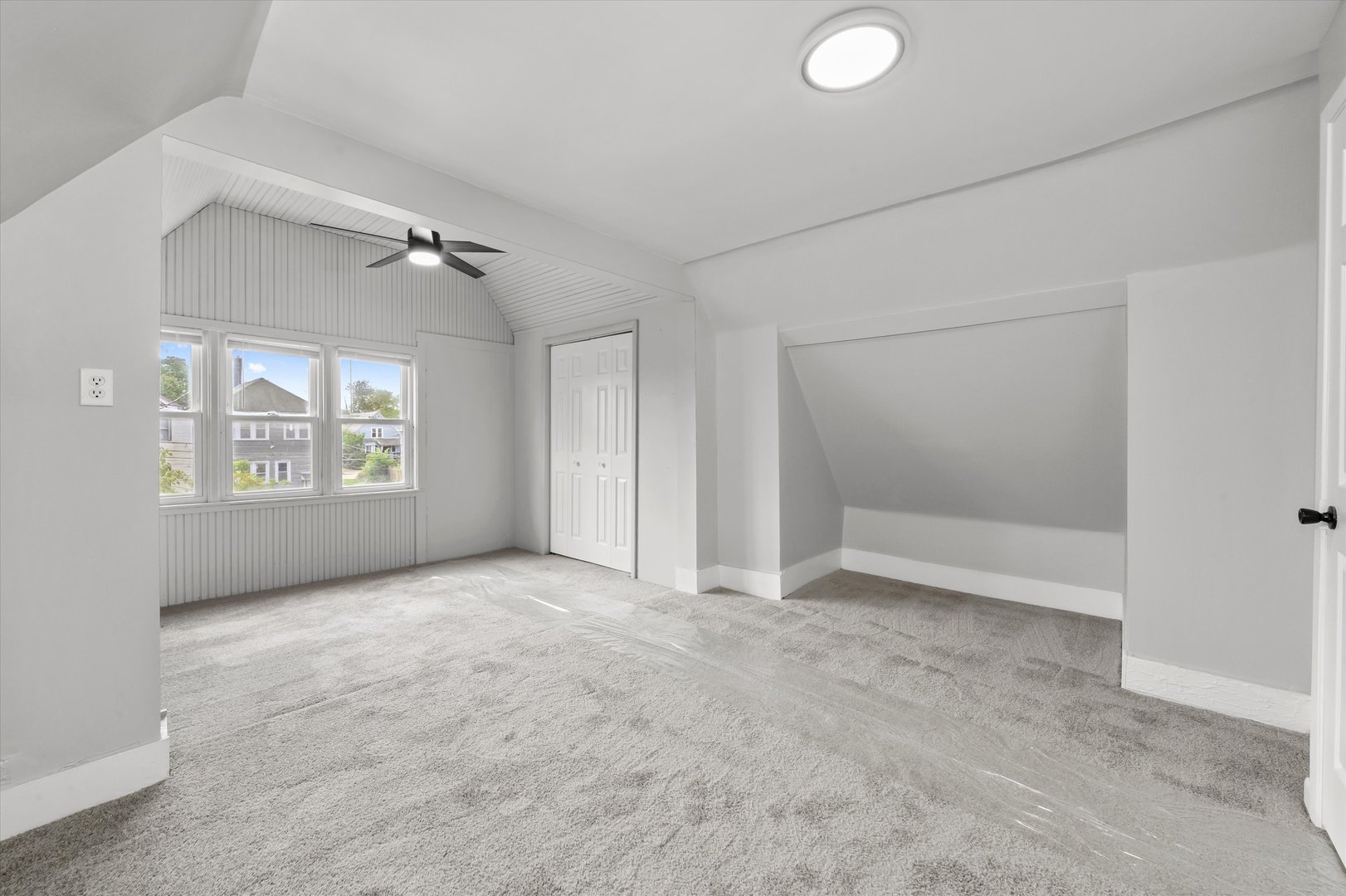 27 E 117th Place